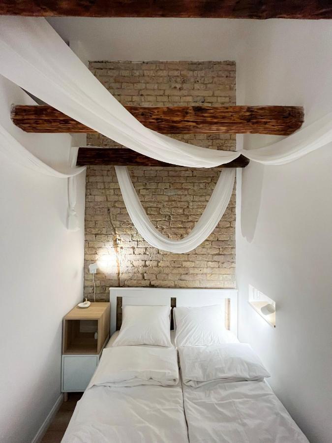 Brody Str 13 Studios Будапеща Екстериор снимка